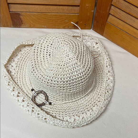 Cream Crochet Sun Hat - Picture 11 of 14